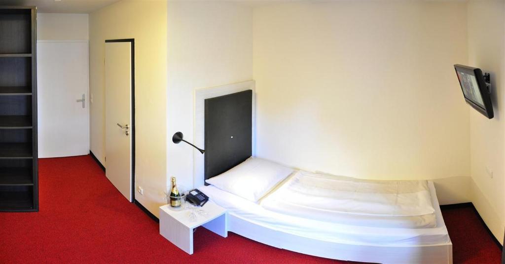 Amiga Hotel Muenchen Messe Habitación foto